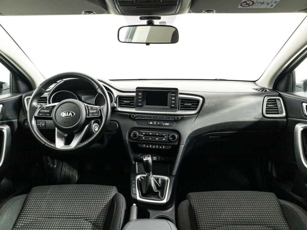 Kia Ceed б/у, 2019, Механическая. Фото: #12