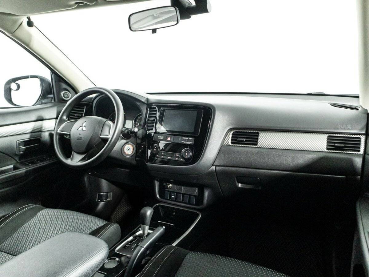 Mitsubishi Outlander б/у, 2017, Вариатор. Фото: #8