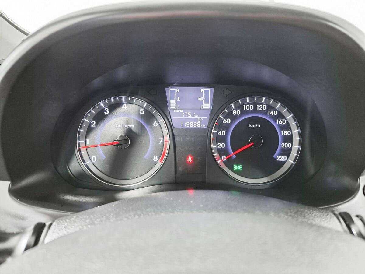 Hyundai Solaris б/у, 2016, Механическая. Фото: #8