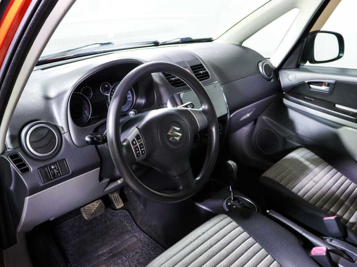 Suzuki SX4 б/у, 2012, Автоматическая. Фото: #13