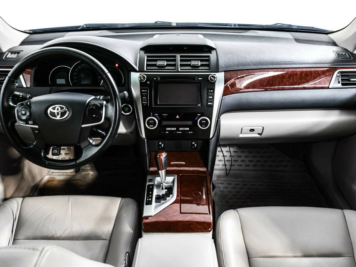 Toyota Camry б/у, 2012, Автоматическая. Фото: #10