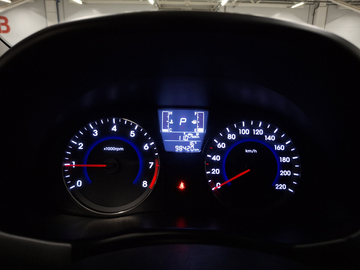 Hyundai Solaris б/у, 2015, Автоматическая. Фото: #12