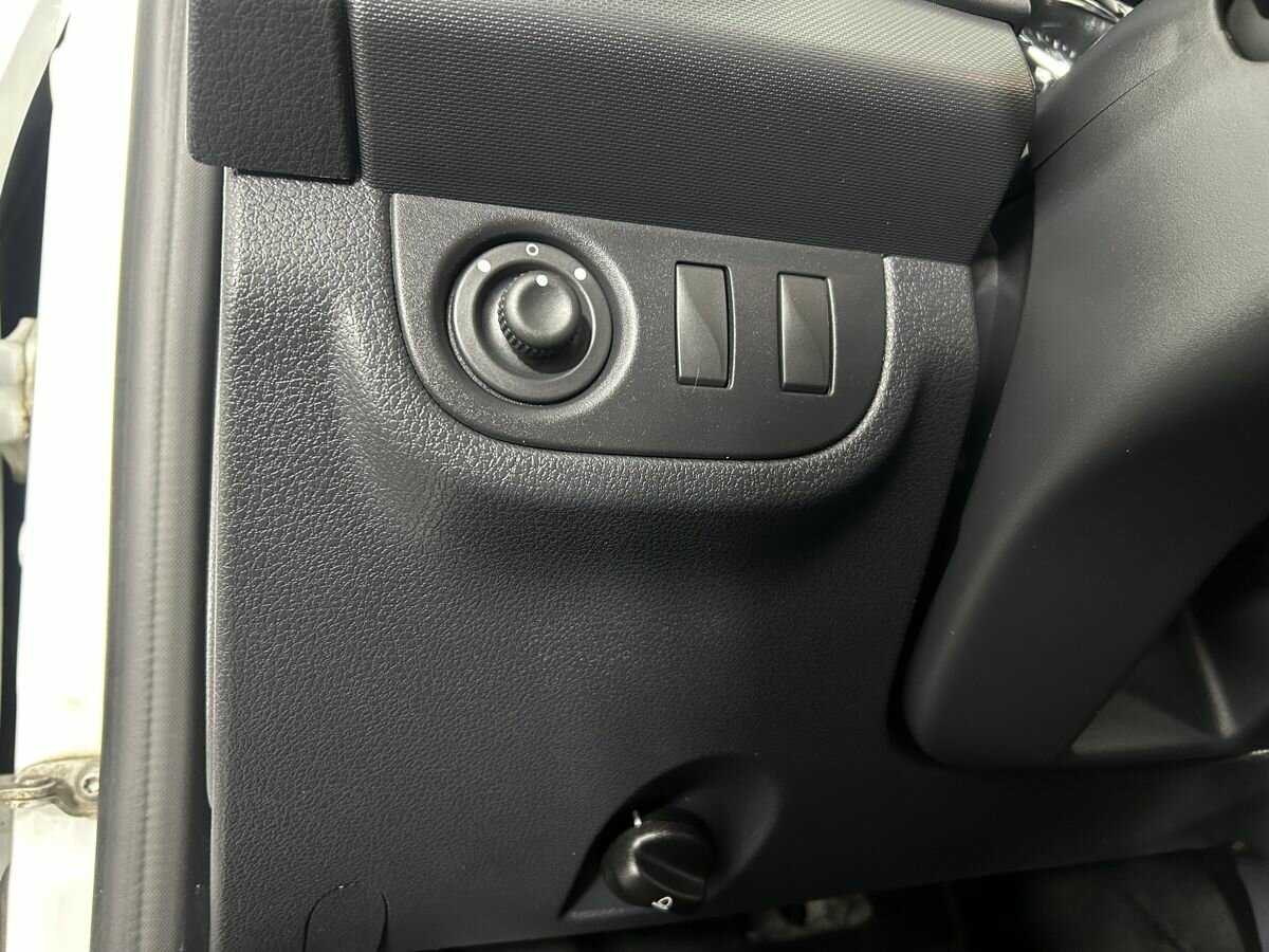 Renault Logan б/у, 2016, Автоматическая. Фото: #8