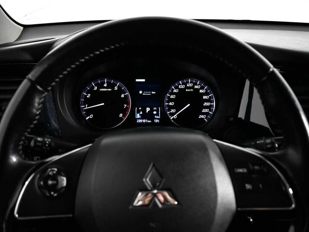 Mitsubishi Outlander б/у, 2019, Вариатор. Фото: #10