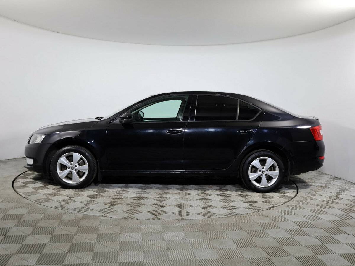 Skoda Octavia б/у, 2013, Механическая. Фото: #1