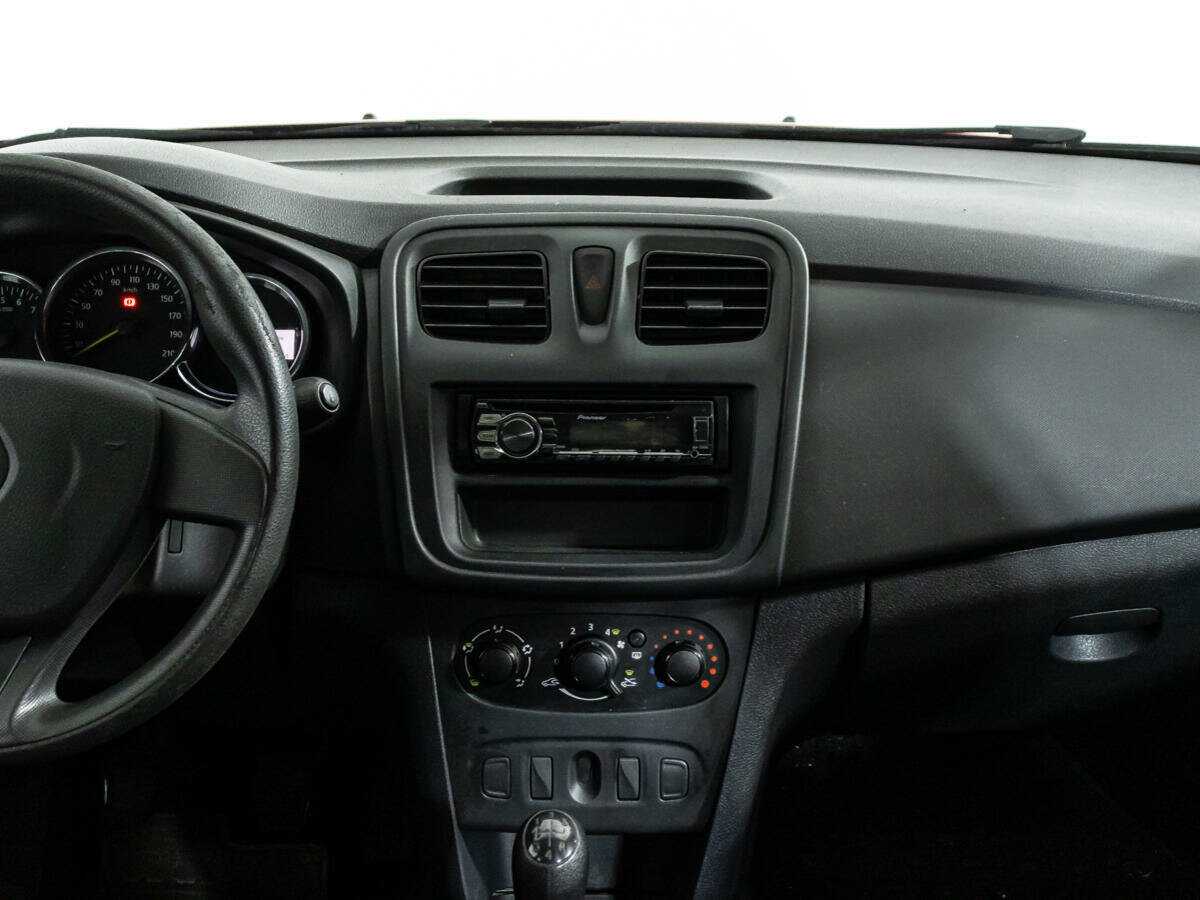 Renault Sandero б/у, 2015, Механическая. Фото: #13