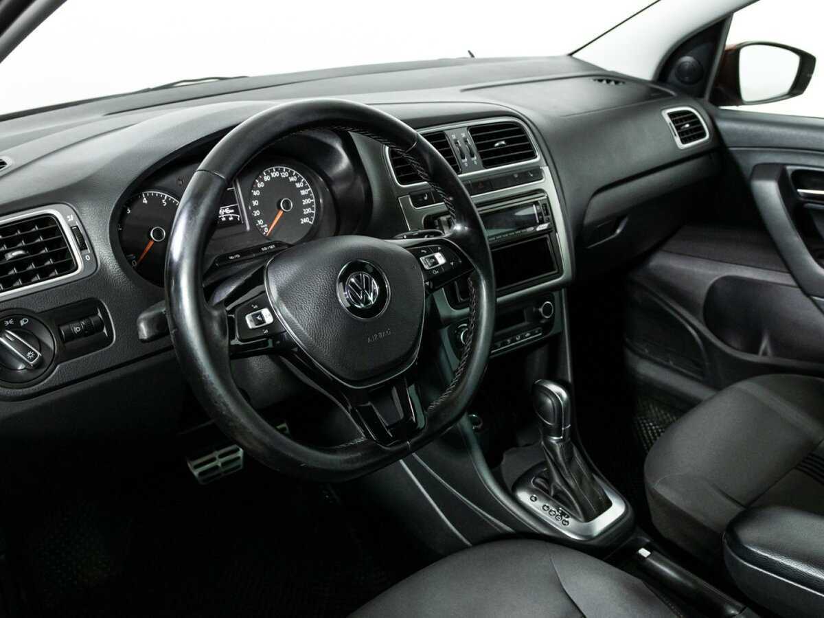 Volkswagen Polo б/у, 2016, Автоматическая. Фото: #10