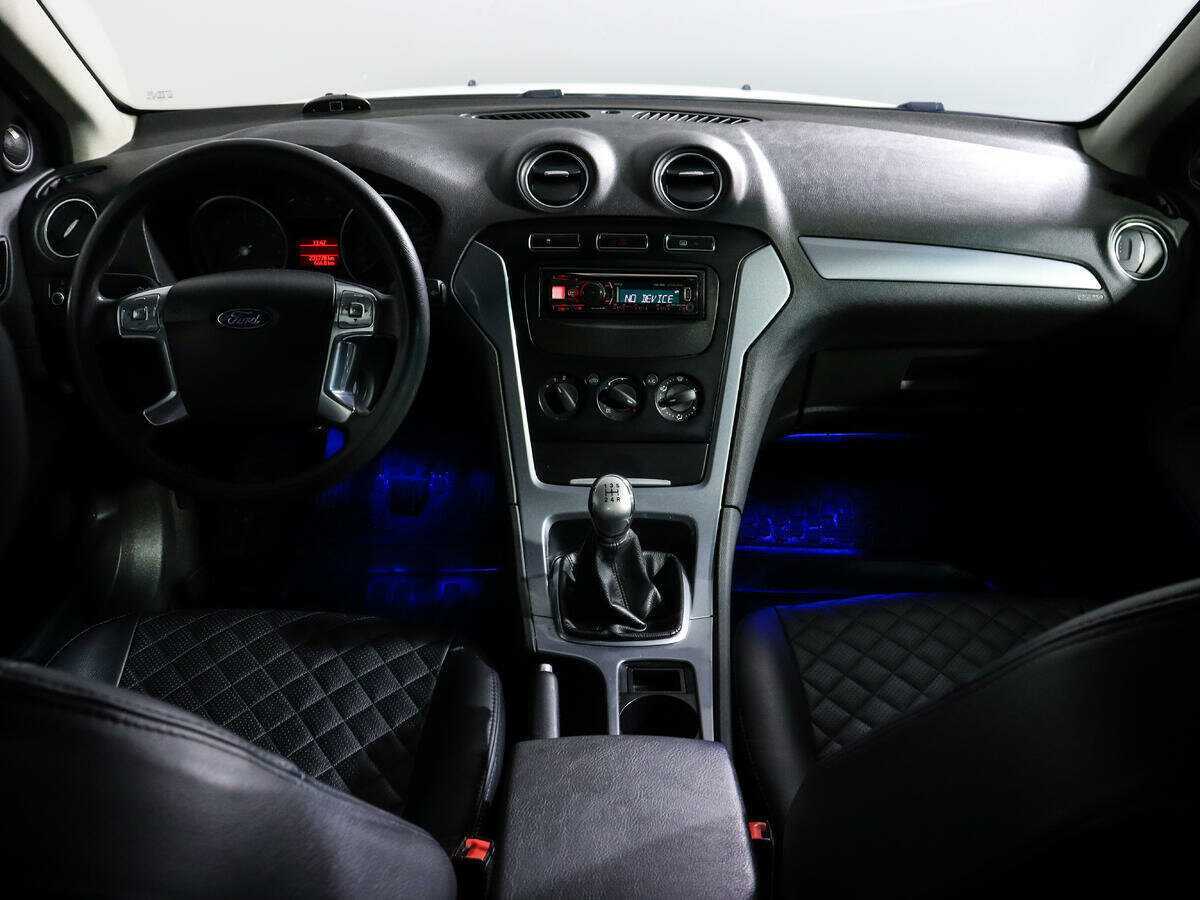 Ford Mondeo б/у, 2012, Механическая. Фото: #9
