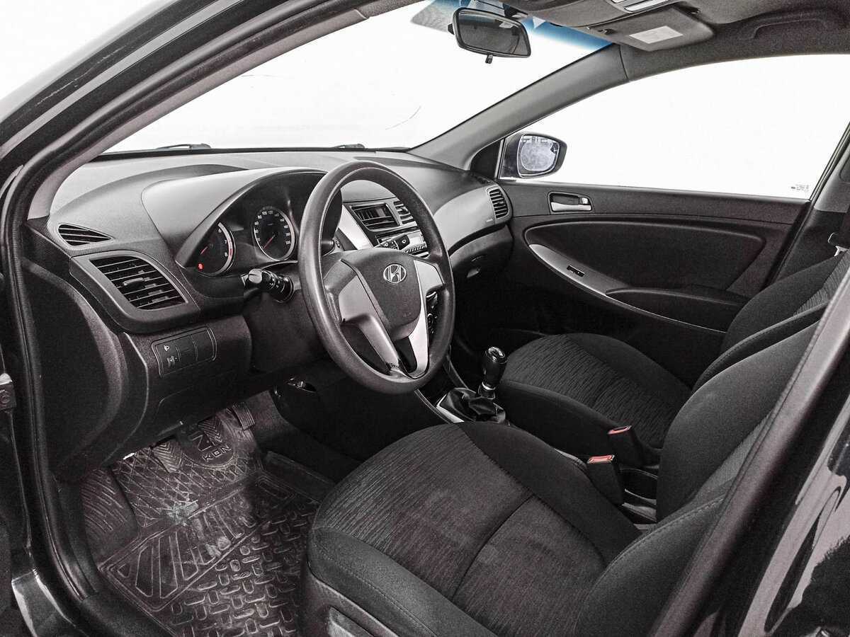 Hyundai Solaris б/у, 2015, Механическая. Фото: #13