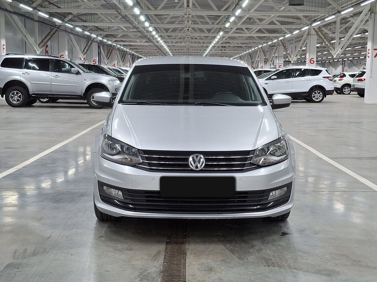 Volkswagen Polo б/у, 2016, Автоматическая. Фото: #1