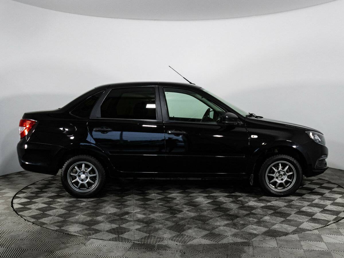 Lada (ВАЗ) Granta б/у, 2020, Механическая. Фото: #3