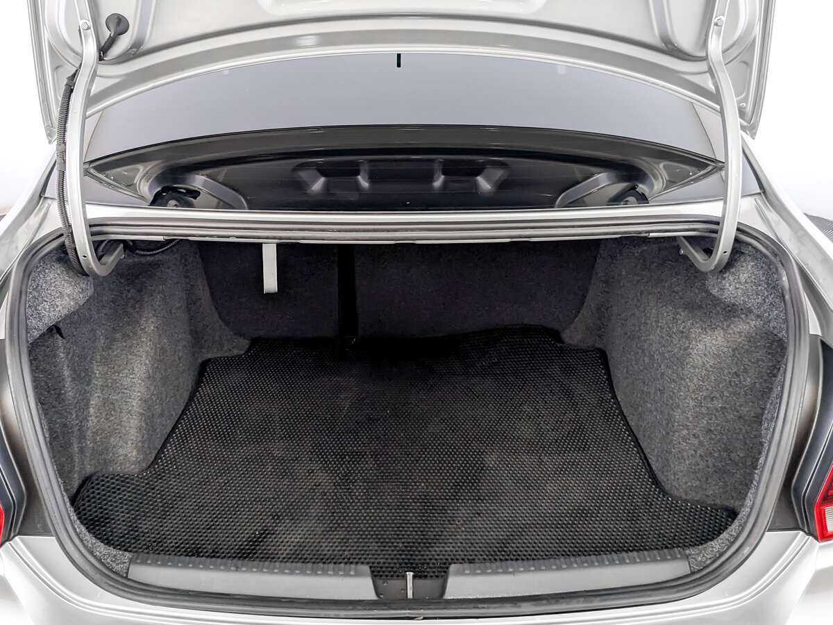 Volkswagen Polo б/у, 2019, Механическая. Фото: #9