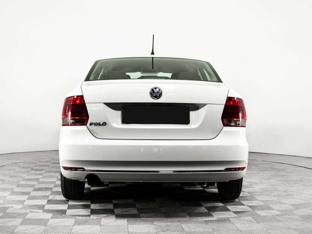 Volkswagen Polo б/у, 2015, Механическая. Фото: #5