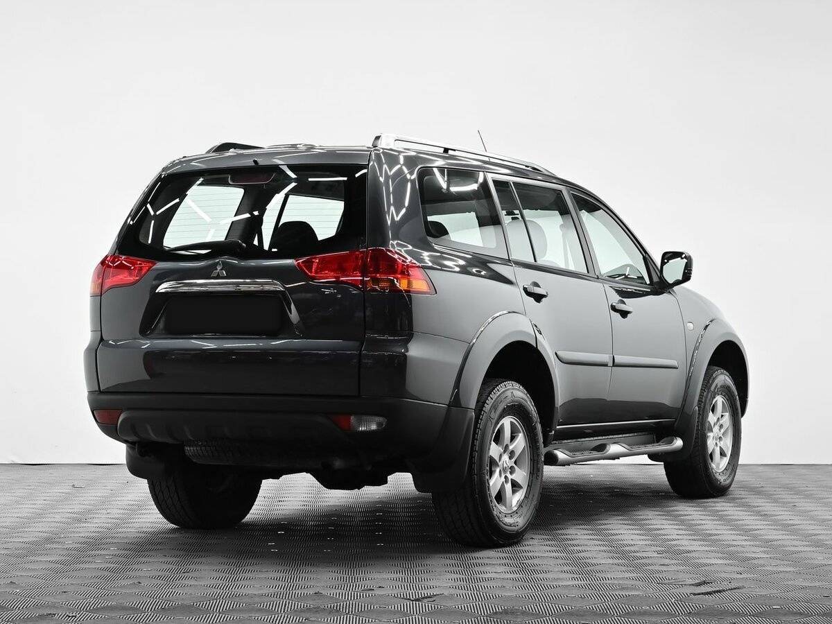 Mitsubishi Pajero Sport б/у, 2012, Механическая. Фото: #3