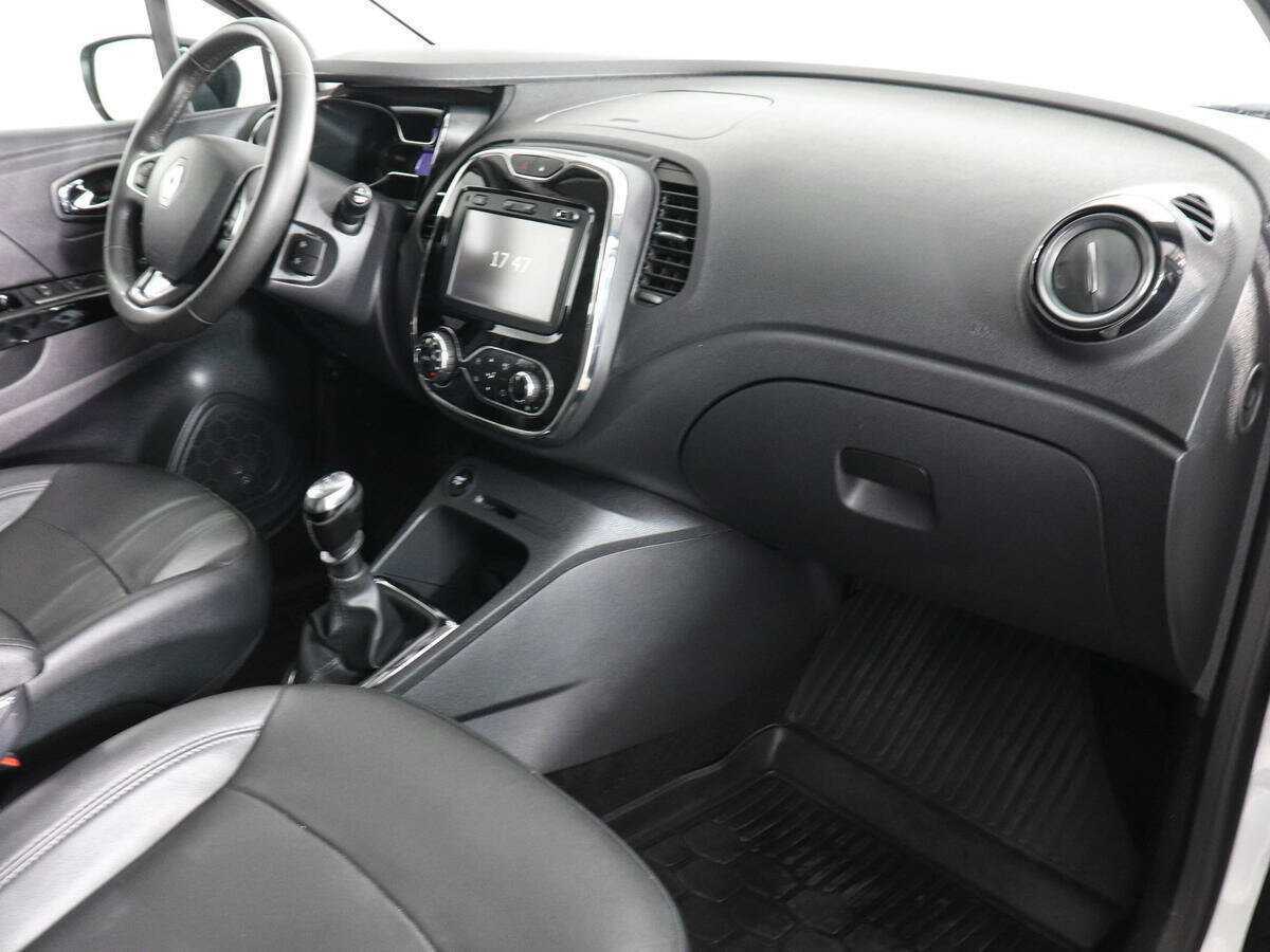 Renault Kaptur б/у, 2017, Механическая. Фото: #9