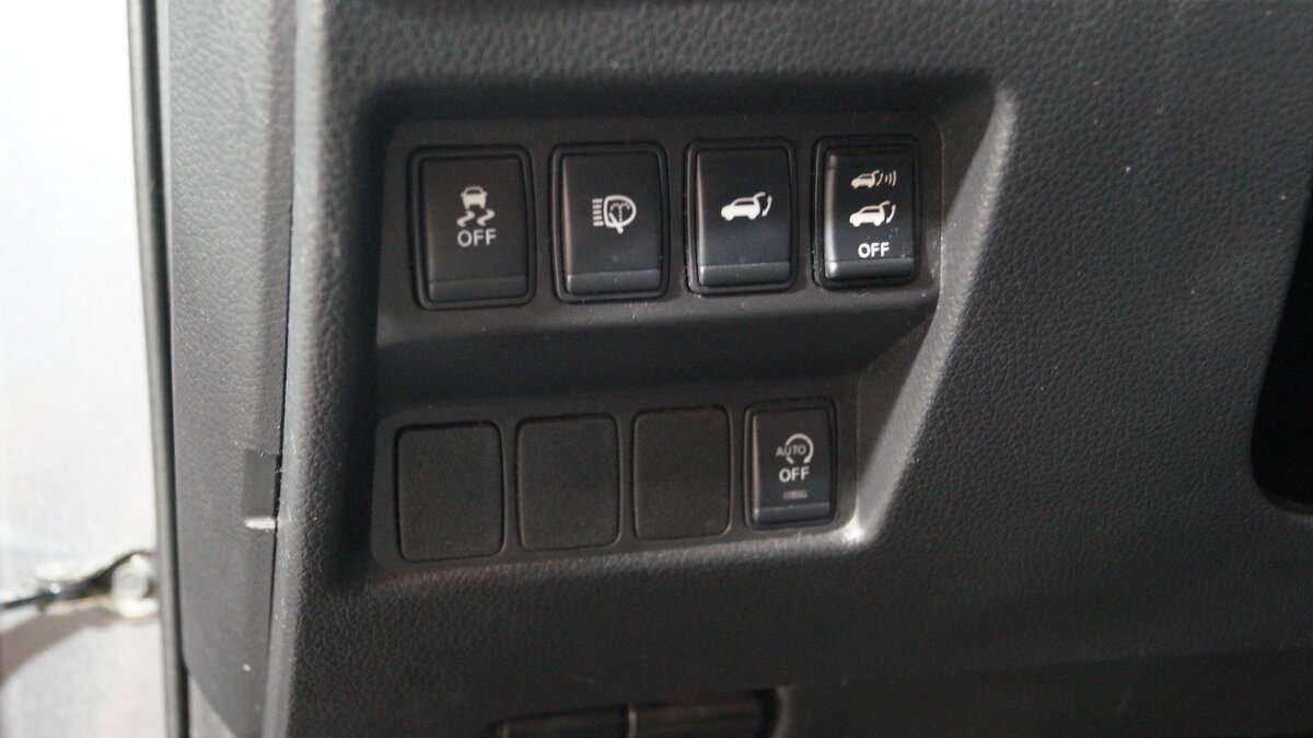 Nissan X-Trail б/у, 2017, Механическая. Фото: #9