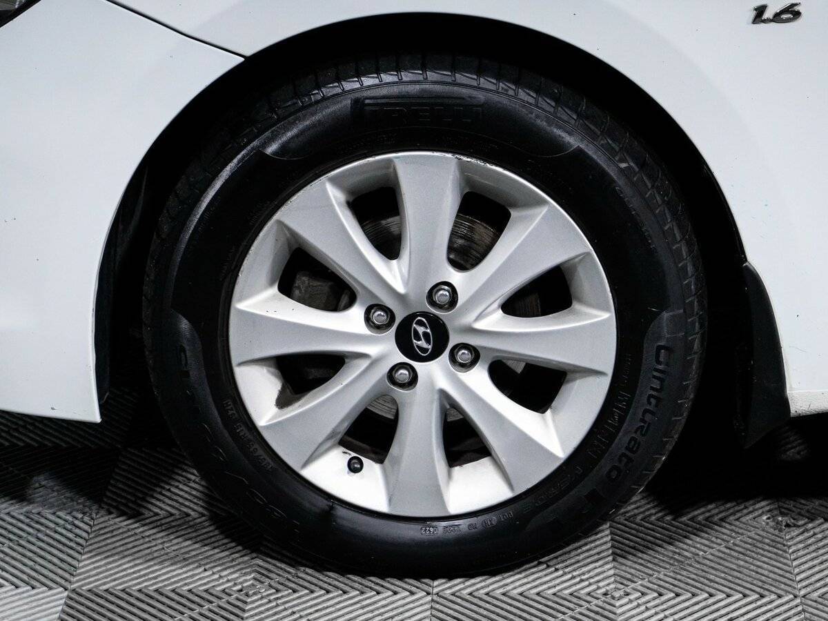 Hyundai Solaris б/у, 2016, Автоматическая. Фото: #14