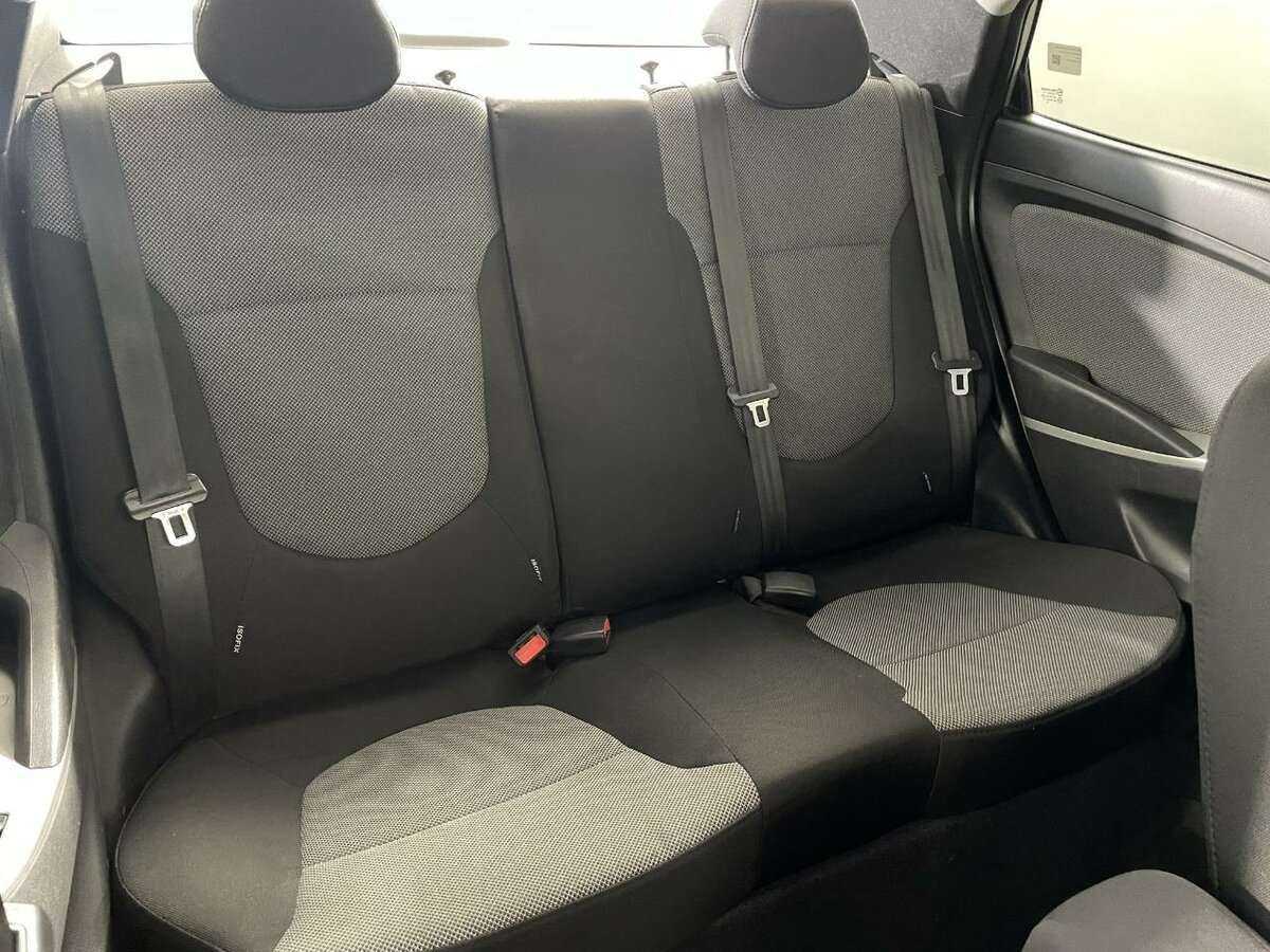 Hyundai Solaris б/у, 2014, Механическая. Фото: #14