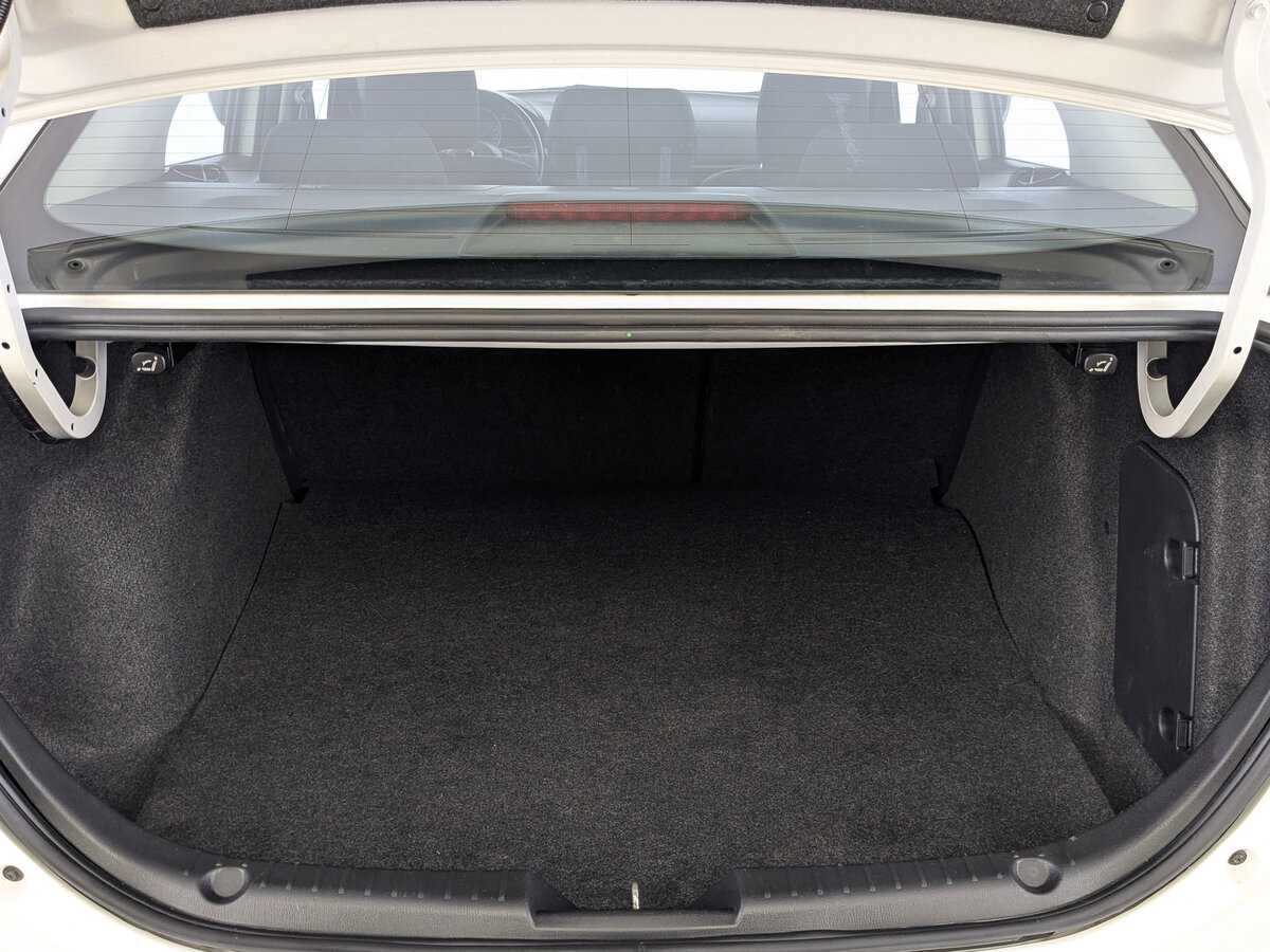 Mazda 3 б/у, 2014, Автоматическая. Фото: #9