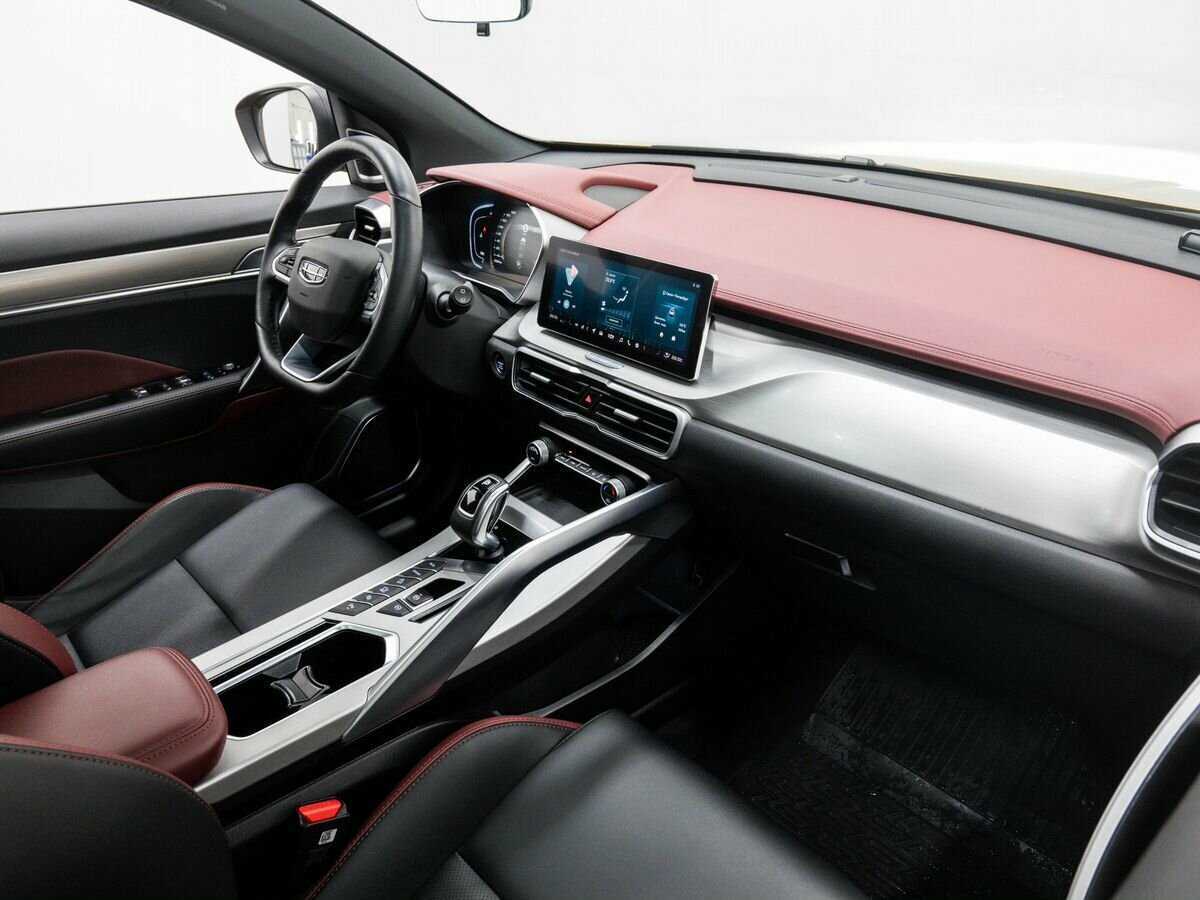 Geely Coolray б/у, 2022, Роботизированная. Фото: #7