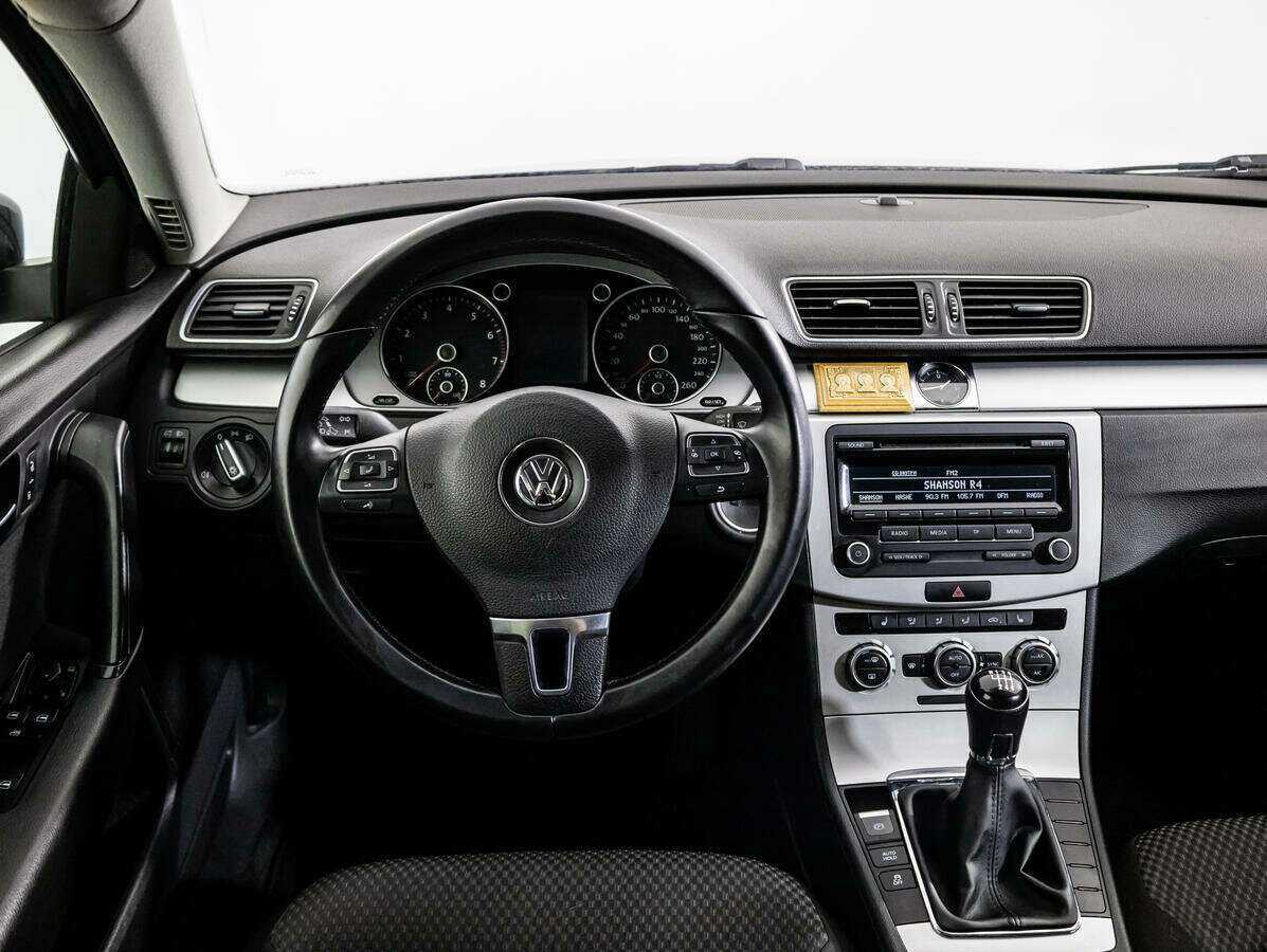 Volkswagen Passat б/у, 2013, Механическая. Фото: #11