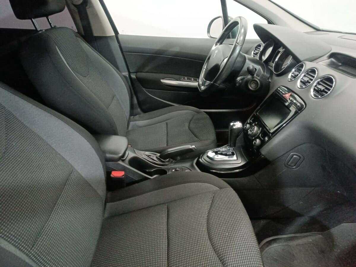 Peugeot 408 б/у, 2018, Автоматическая. Фото: #9