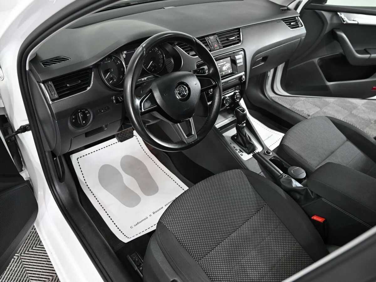 Skoda Octavia б/у, 2016, Роботизированная. Фото: #6