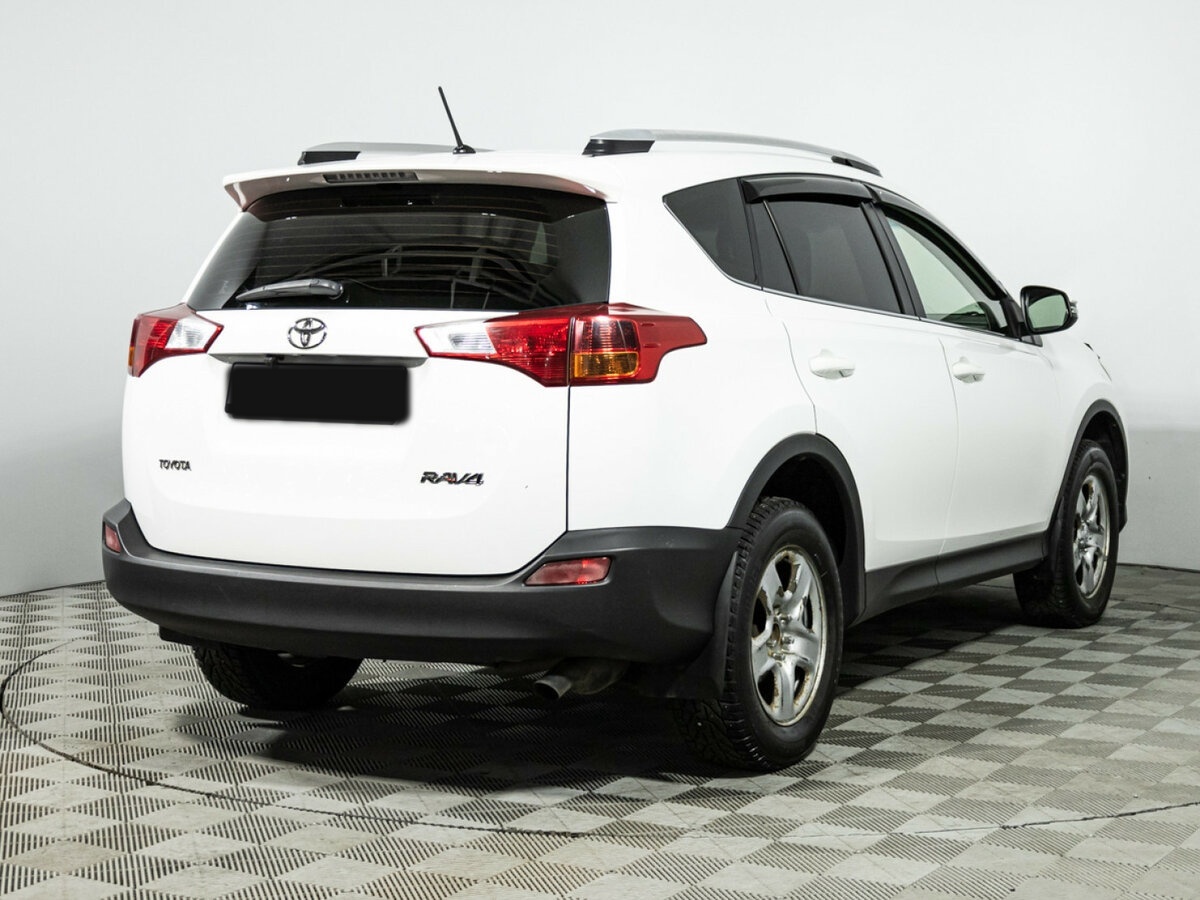 Toyota RAV4 б/у, 2014, Механическая. Фото: #3