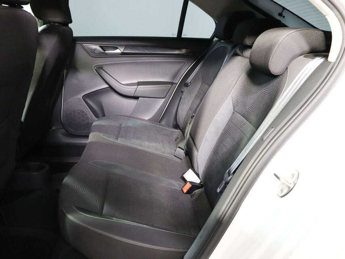 Volkswagen Polo б/у, 2020, Роботизированная. Фото: #7