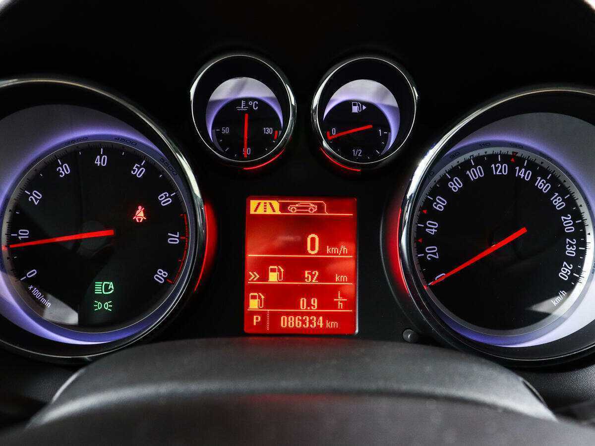 Opel Astra б/у, 2012, Автоматическая. Фото: #8