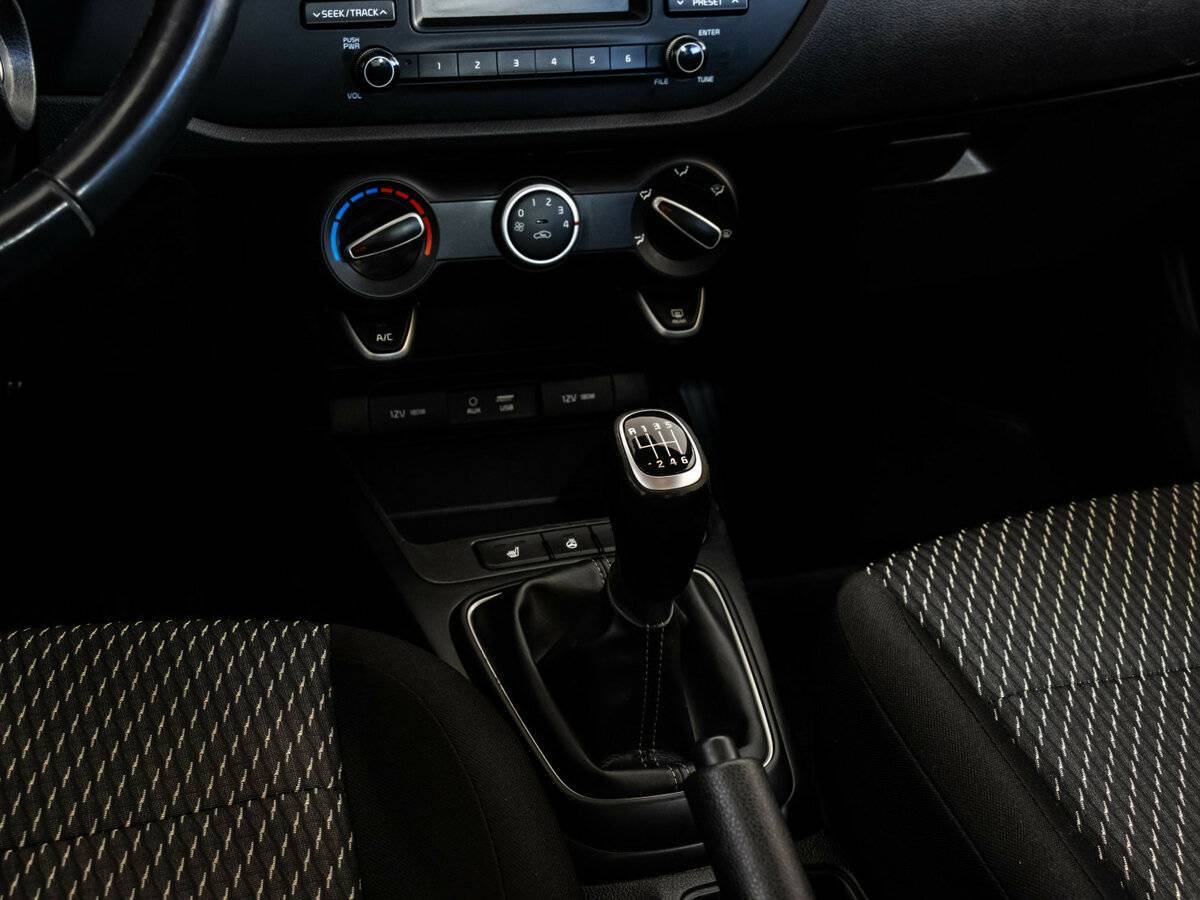 Kia Rio б/у, 2017, Механическая. Фото: #9