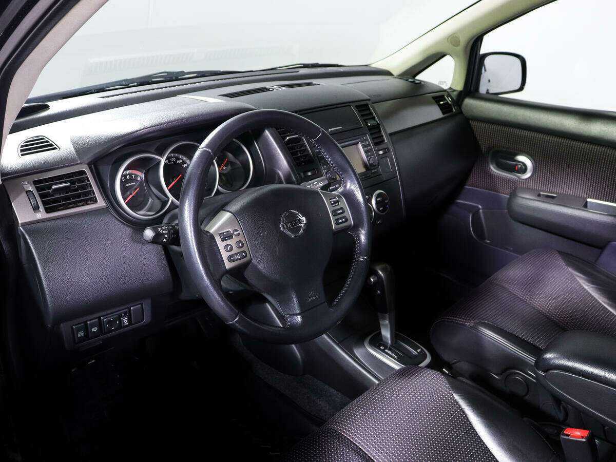 Nissan Tiida б/у, 2012, Автоматическая. Фото: #13