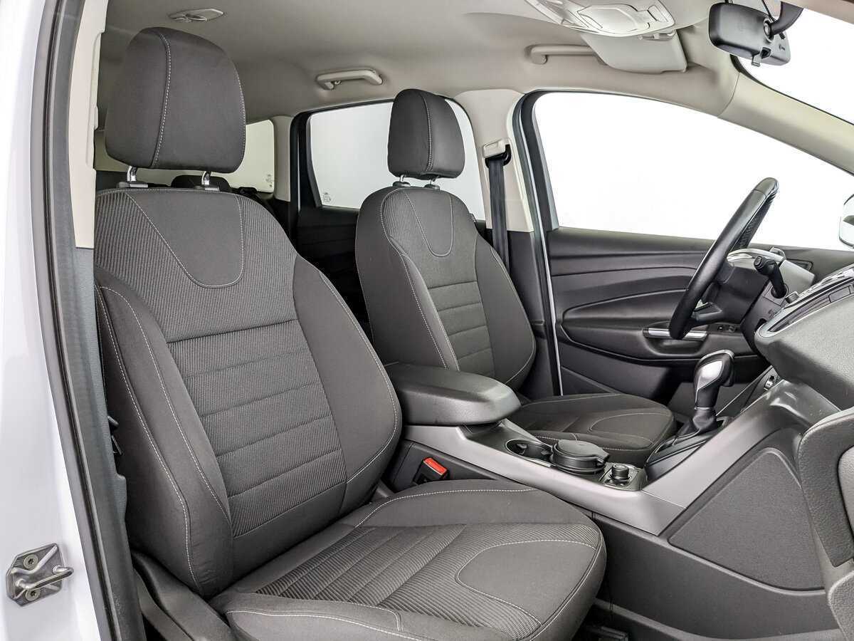 Ford Kuga б/у, 2016, Автоматическая. Фото: #17