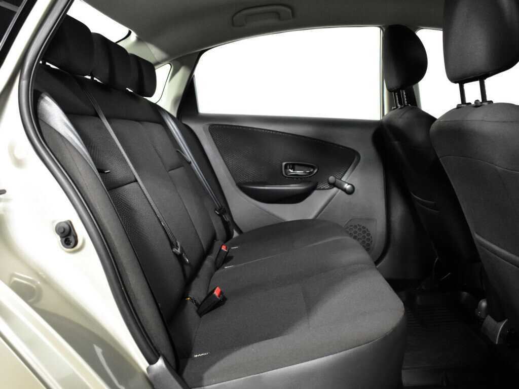 Nissan Almera б/у, 2017, Автоматическая. Фото: #9