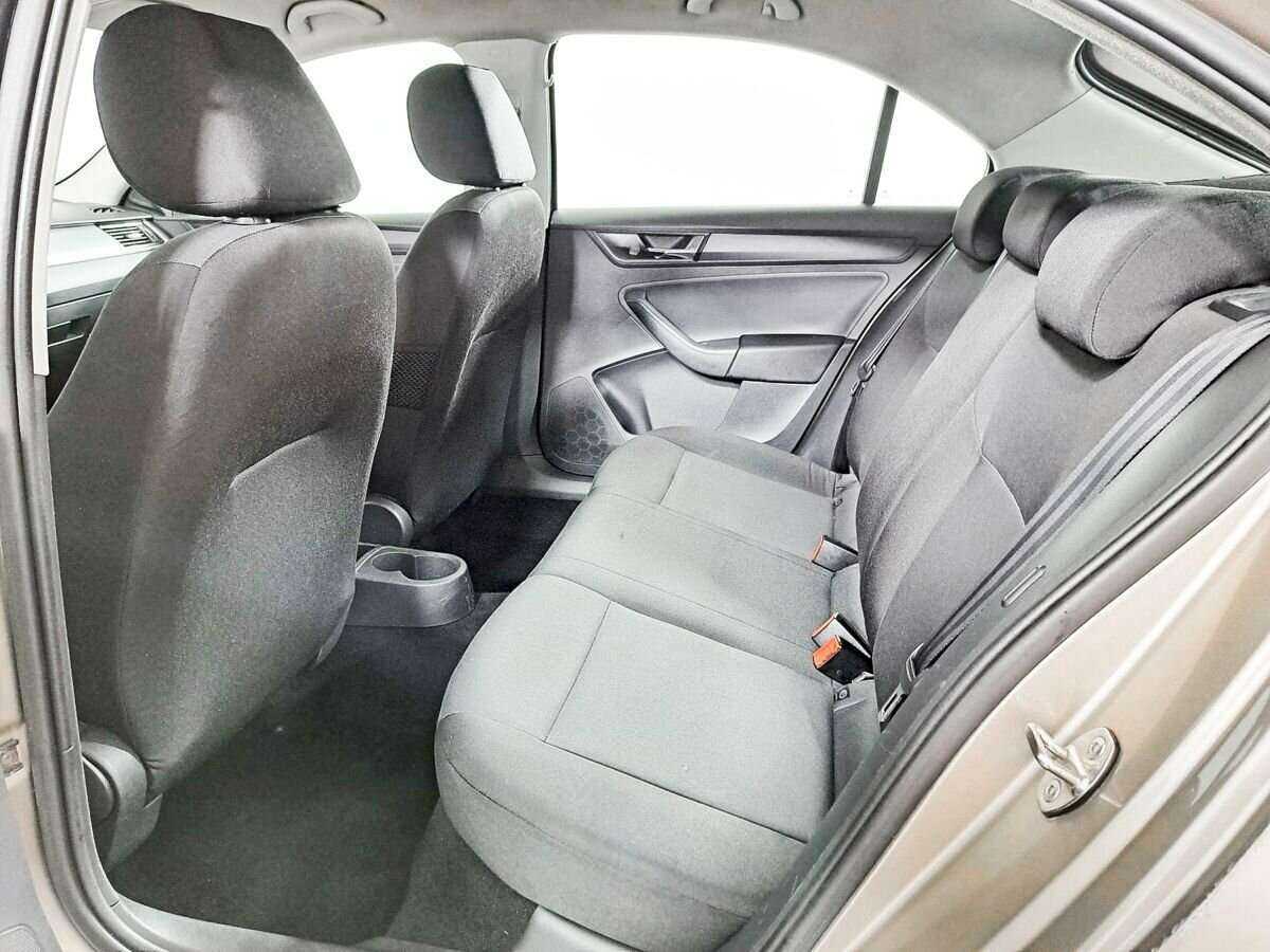 Skoda Rapid б/у, 2018, Механическая. Фото: #6