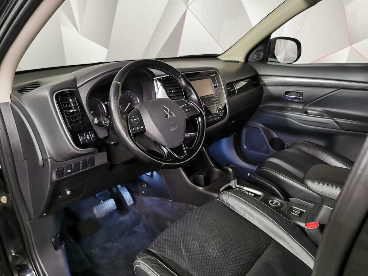 Mitsubishi Outlander б/у, 2016, Вариатор. Фото: #13