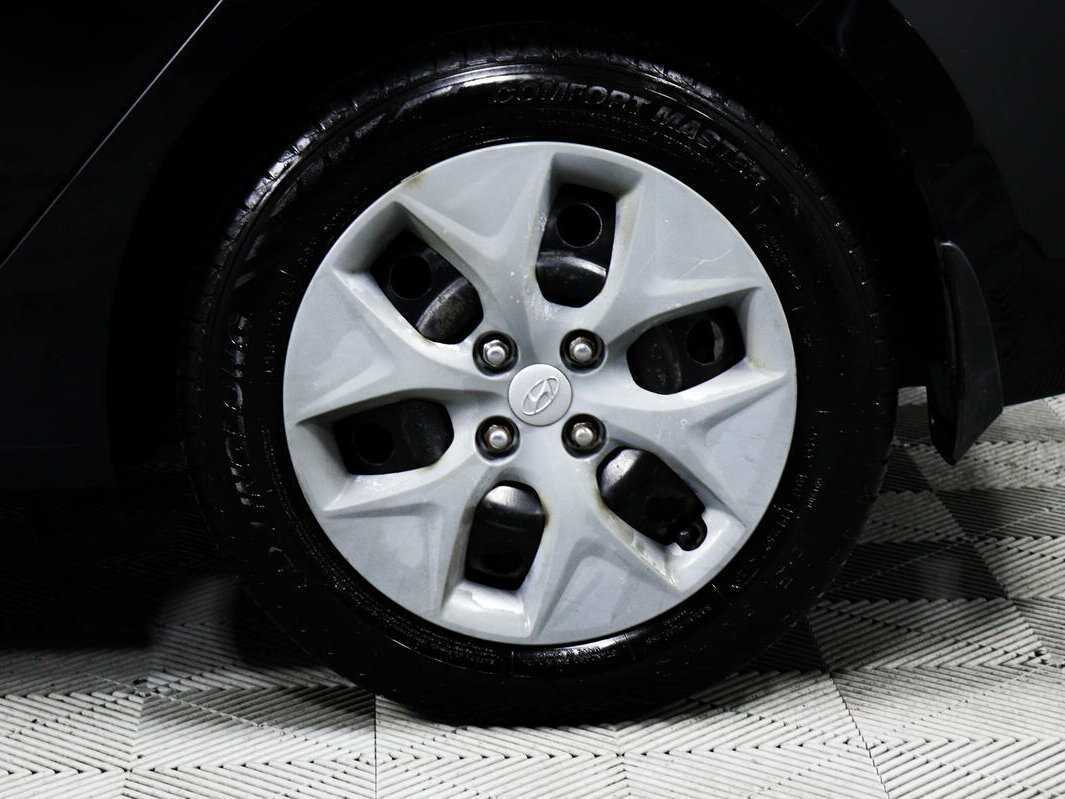 Hyundai Solaris б/у, 2015, Механическая. Фото: #13