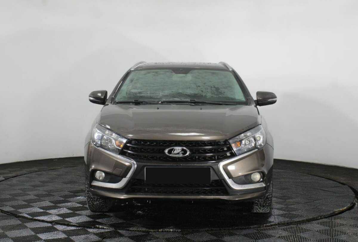 Lada (ВАЗ) Vesta б/у, 2020, Механическая. Фото: #1