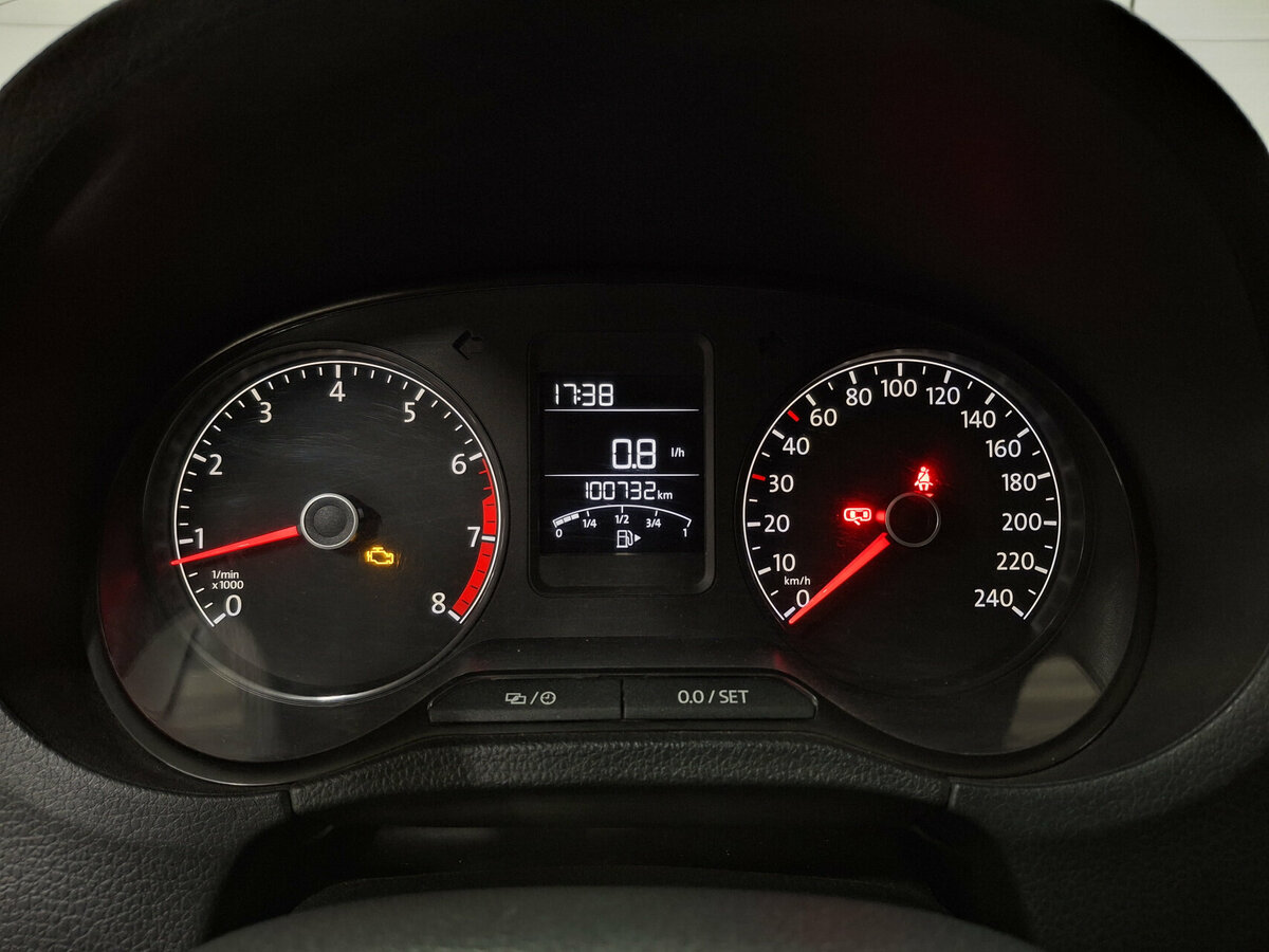 Volkswagen Polo б/у, 2017, Механическая. Фото: #12