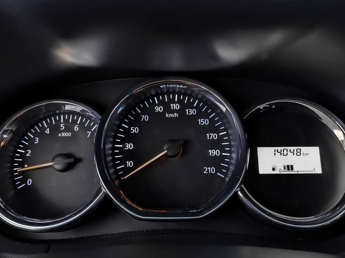 Renault Duster б/у, 2020, Механическая. Фото: #11