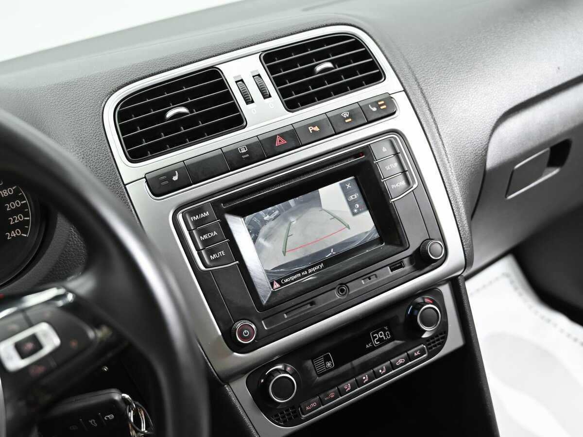 Volkswagen Polo б/у, 2017, Механическая. Фото: #11