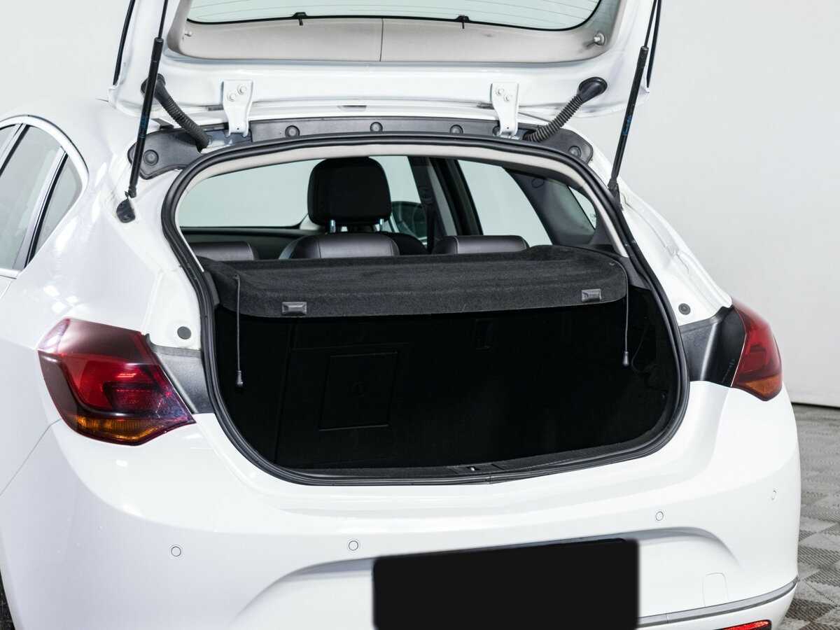 Opel Astra б/у, 2012, Автоматическая. Фото: #6