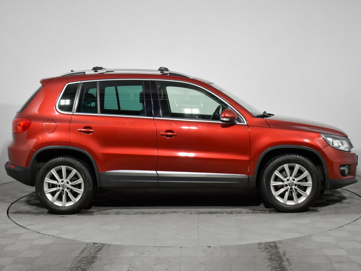 Volkswagen Tiguan б/у, 2013, Автоматическая. Фото: #3
