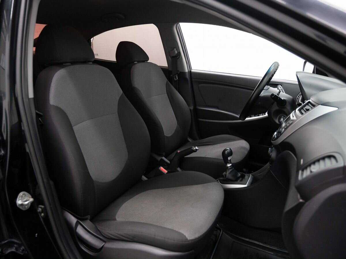 Hyundai Solaris б/у, 2013, Механическая. Фото: #11