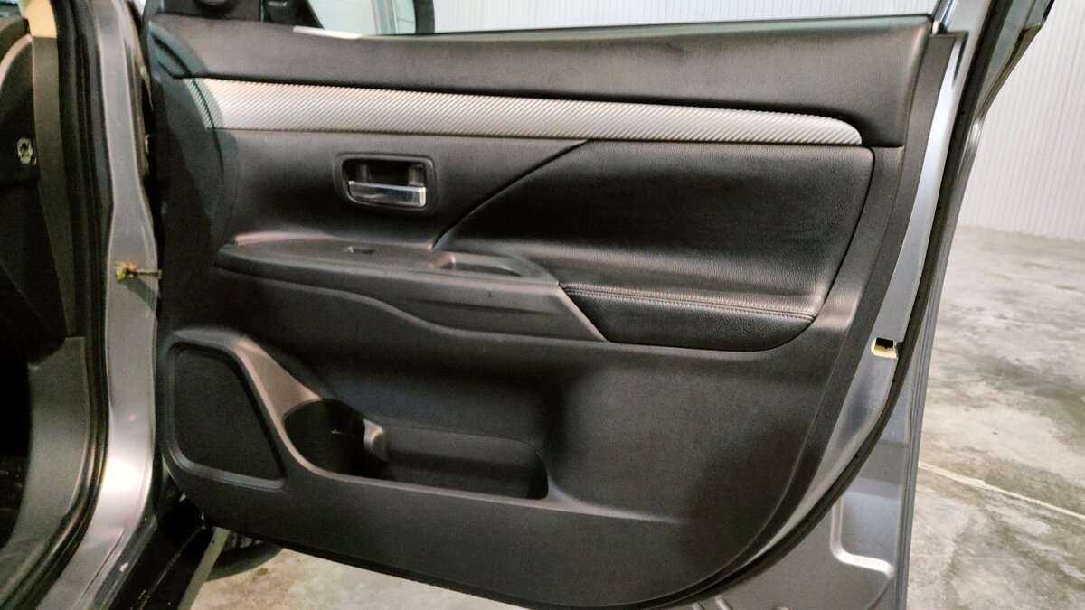 Mitsubishi Outlander б/у, 2012, Вариатор. Фото: #16