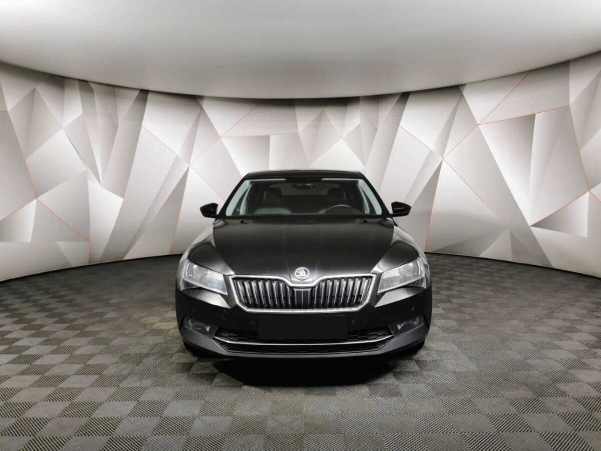 Skoda Superb б/у, 2017, Роботизированная. Фото: #6