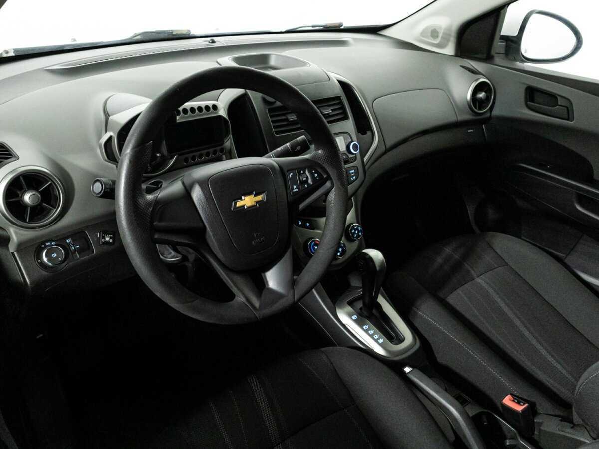 Chevrolet Aveo б/у, 2015, Автоматическая. Фото: #10