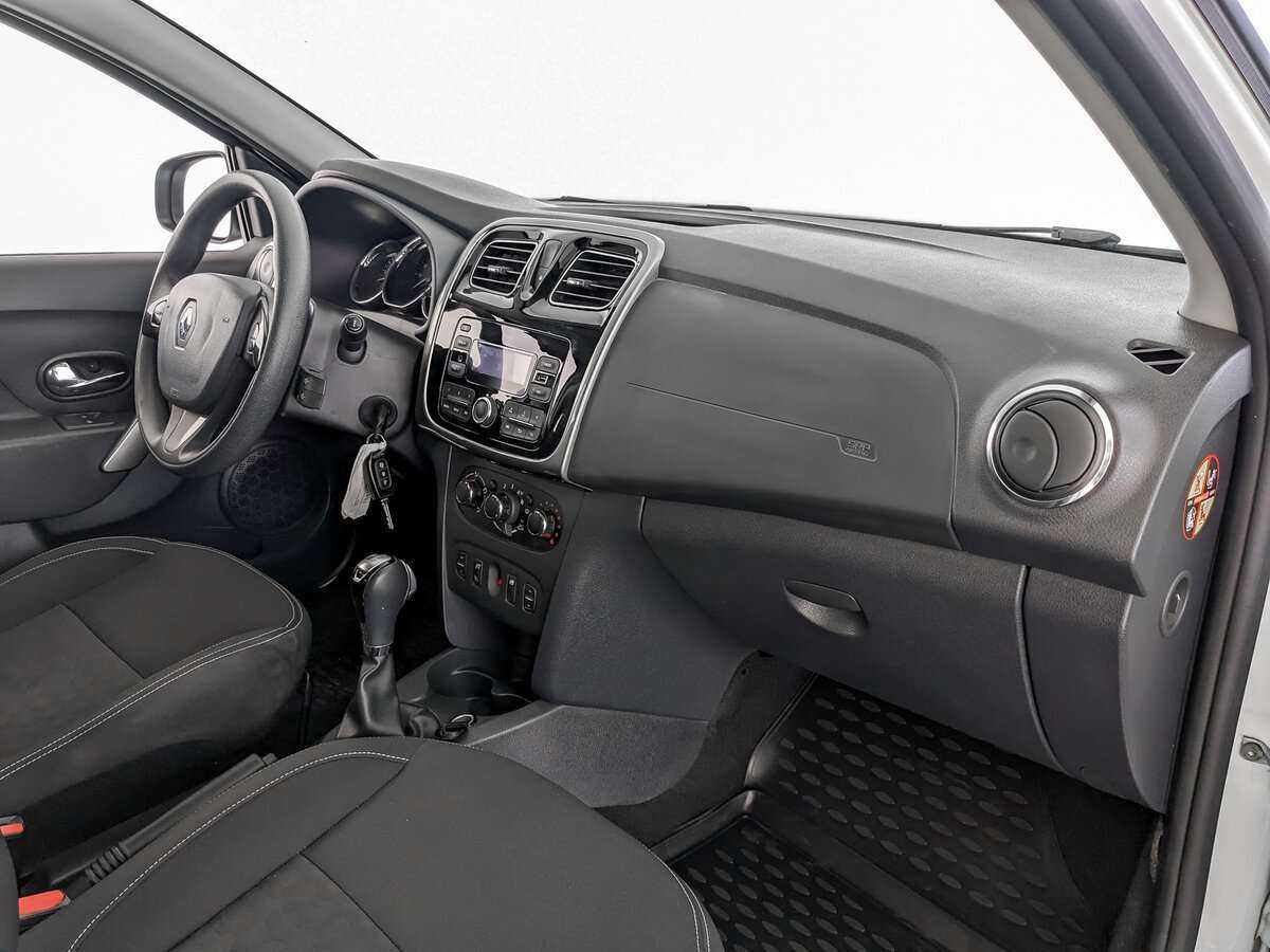 Renault Logan б/у, 2017, Автоматическая. Фото: #8