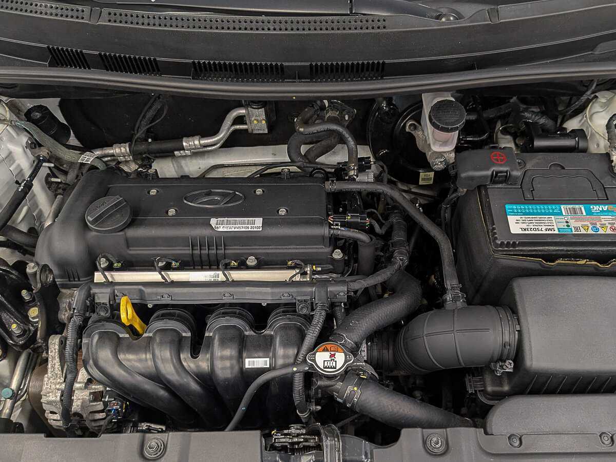 Hyundai Solaris б/у, 2015, Механическая. Фото: #8