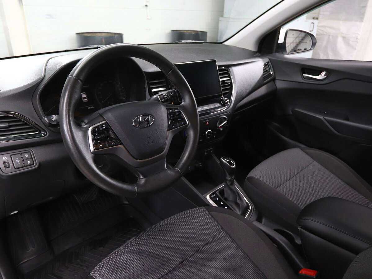 Hyundai Solaris б/у, 2021, Автоматическая. Фото: #6
